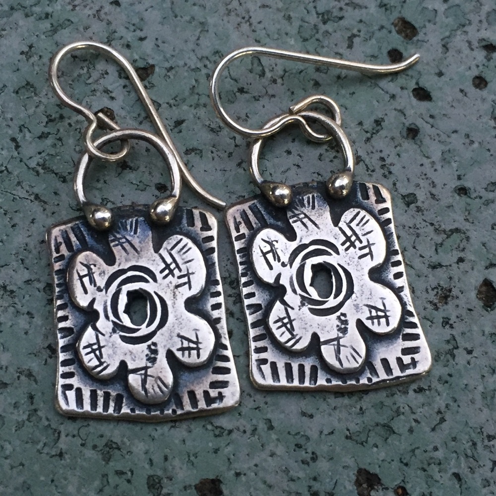 Sterling silver flower artisan earrings
